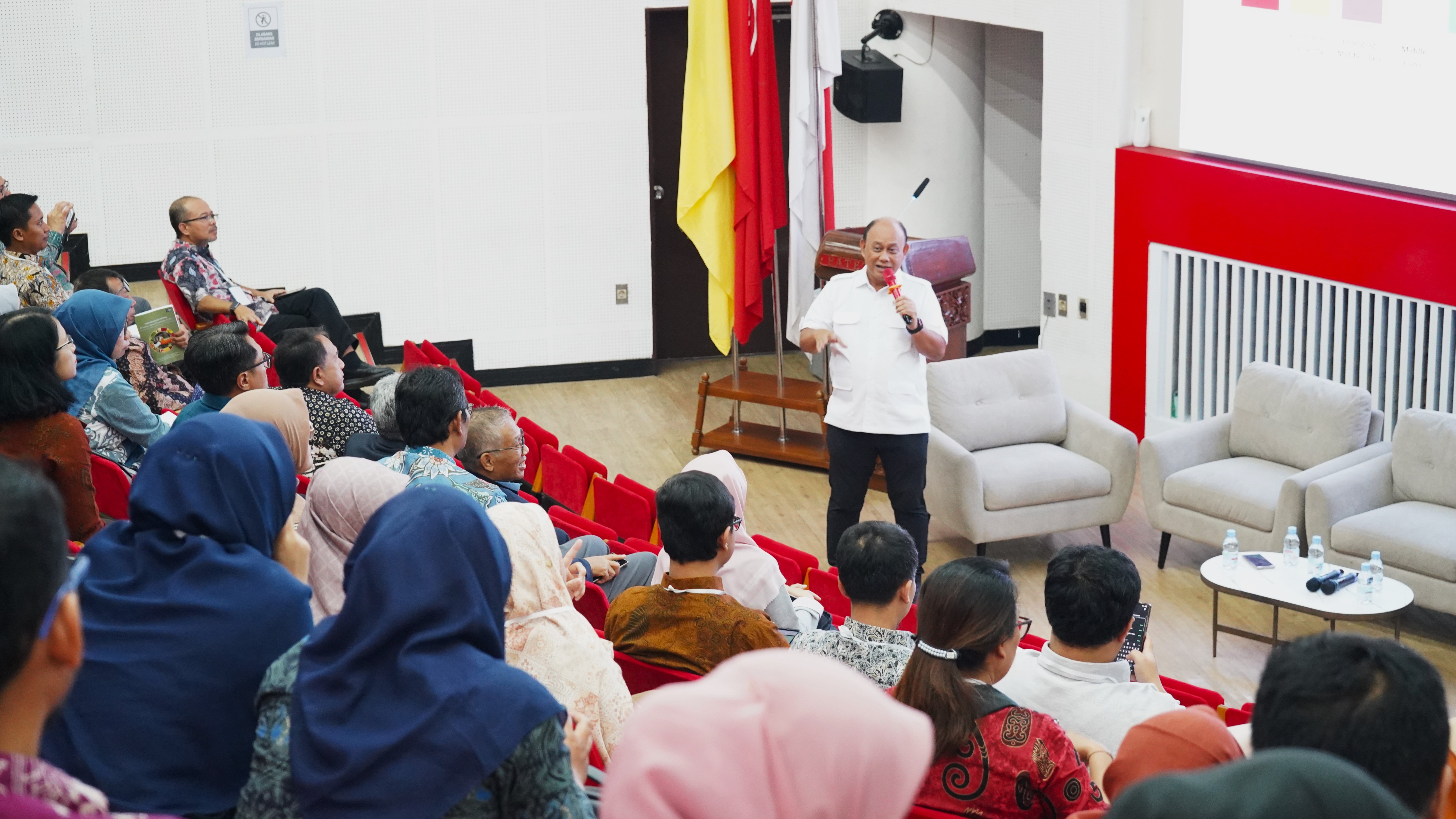Kabadan BGN Tanjung Balai Hadiri Seminar Nasional dan Pertemuan Forum Komunikasi Perguran Tinggi Teknologi Pertanian Indonesia Kebijakan Nasional dan Tantangan 